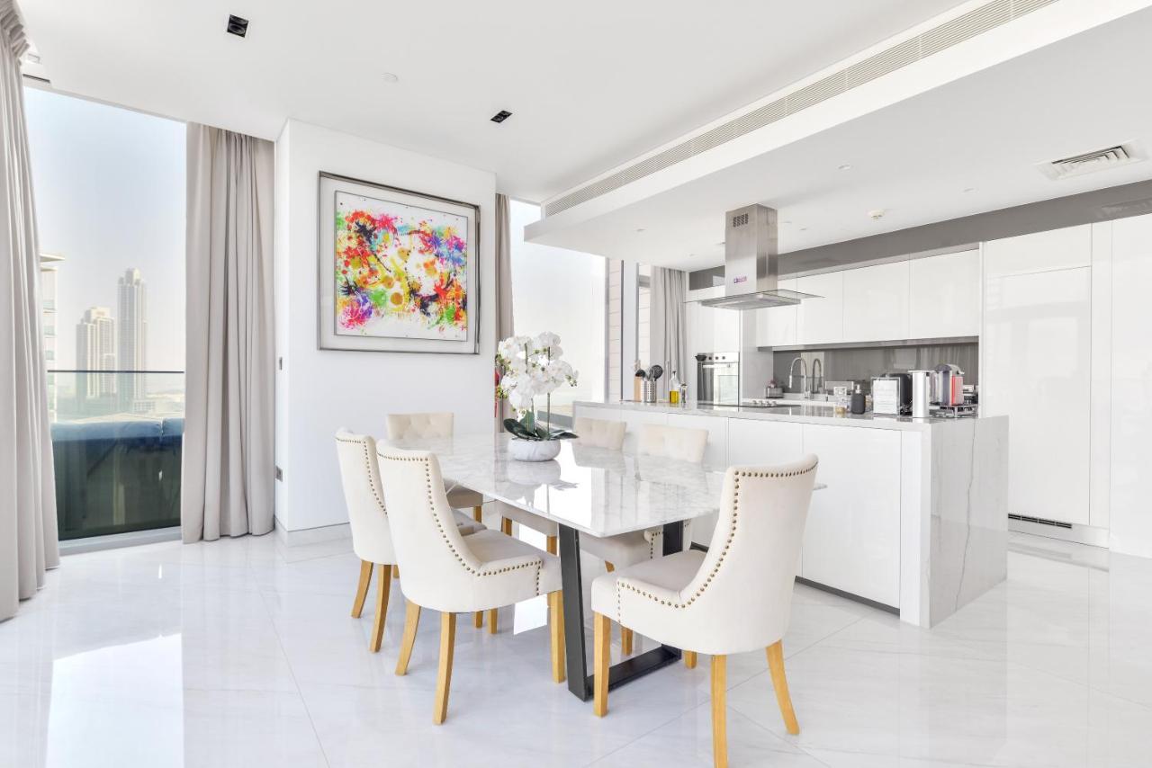 Spectacular 3 Bedroom Condo With Maids Room Facing The Dubai Eye Exterior foto